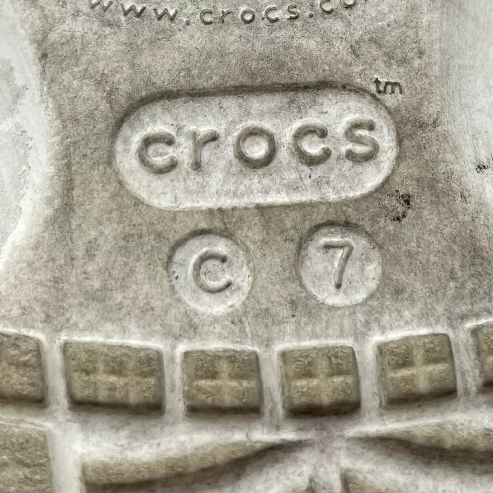 Crocs X LOL Surprise! Girls clogs size 7C